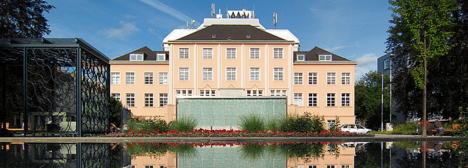 Languages, Learning and Culture Akademiegebäude